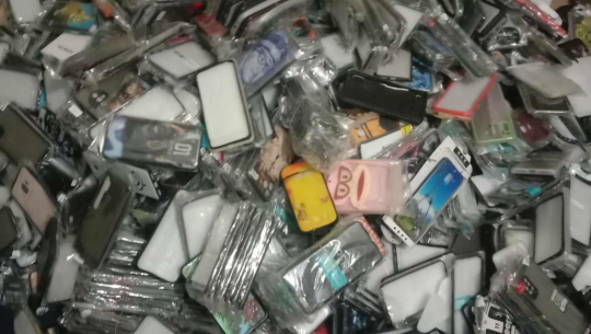 धनगढी र गोदावरीबाट ११ लाख मूल्यको अबैध सामान बरामद