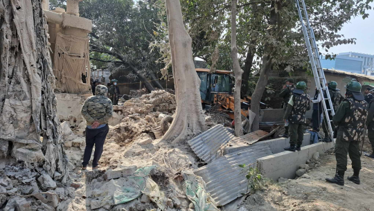 धनगढीमा अतिक्रमण गरिएका सडक र सार्वजनिक जग्गा खाली गरिँदै