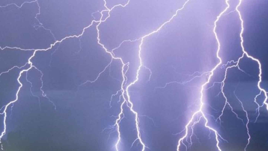 अछाममा चट्याङमा परेर एक बालकको मृत्यु