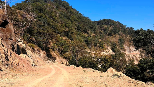 सेती लोकमार्ग : दश वर्षमा ट्रयाक खोल्ने लक्ष्य, १५ वर्षसम्म अधुरै