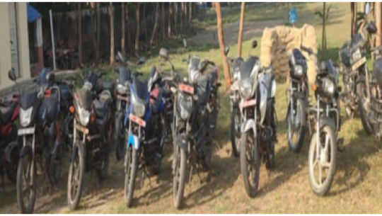 कञ्चनपुरमा १६ थान मोटरसाइकलसहित साढे १९ लाखको भन्सार छलीका सामान बरामद