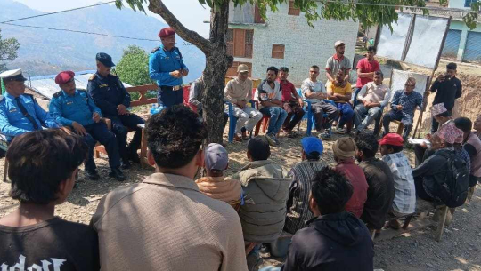 बैतडीमा सवारी दुर्घटना न्यूनीकरणका लागि ‘ट्याक्टर बहस’