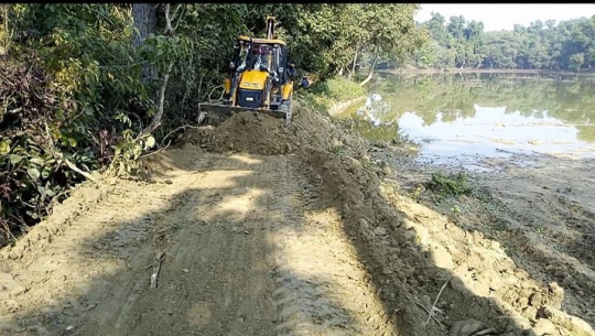 घोडाघोडी ताल क्षेत्रमा नियम विपरित संरचना निर्माण