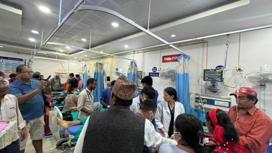 डडेल्धुरा जीप दुर्घटनामा घाईते भएकाहरुको माया मेट्रोमा उपचार हुँदै