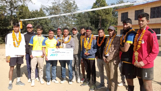 डडेल्धुरामा पुरुष भलिबल प्रतियोगिताको उपाधि जिएसएमले जित्यो