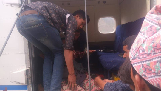 २ लाखमा जहाज चार्टर गरी बाजुराकी गर्भवतीको उद्धार