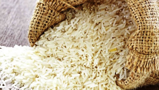 बझाङमा बजारभन्दा खाद्यको चामल महँगो