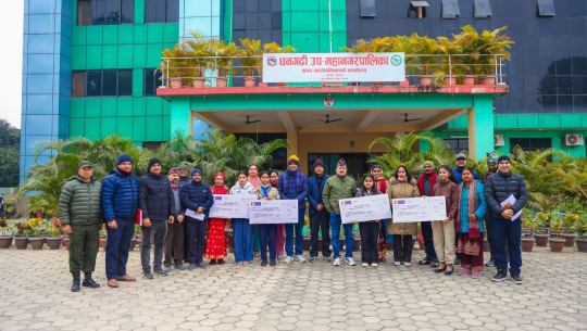 धनगढी उपमहानगरपालिकाद्वारा दलित छात्रालाई उच्च शिक्षा हासिल गर्न ‘टीकाराम पार्की छात्रवृत्ति’ हस्तान्तरण