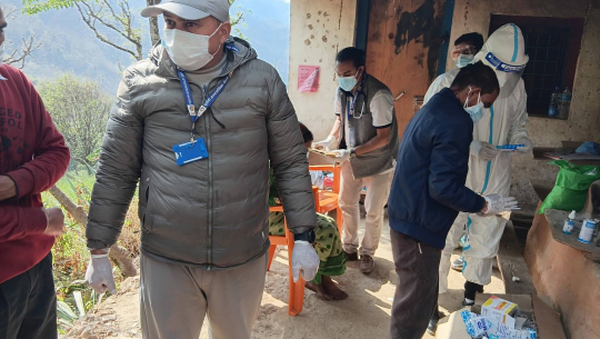 बैतडीको महरागाउँमा मौसमी ज्वरोको प्रकोप: दुई बालकको मृत्यु, २०० भन्दा बढी बिरामी