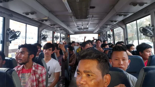 यूएईको अबुधाबीमा अलपत्र परेका एक सय २० जनालाई नेपाल फर्काइयो