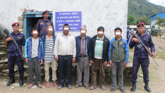 बाजुरामा नेकपा नेता सहितका ६ जुवाडे पक्राउ