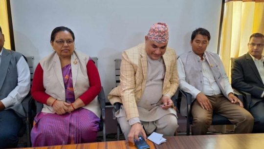 Political Turmoil in Dhangadhi: Leaders Call for Chief Minister's Resignation