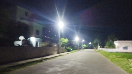 धनगढी -५ दाहाल चोकदेखि धनगढी-१ हाम्रो डेरीसम्म ४७ स्मार्ट सडक बत्ती जडान