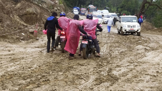 तीन वर्ष बित्यो, बनेन लाइफलाइन सडकको बुढीतोला खण्ड