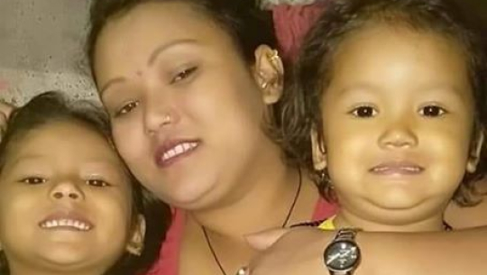 भारतमा अछामकी एक महिला डेढ लाख लिएर फरार