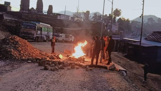 अछाममा वडा अध्यक्ष हत्या प्रकरण : छानबिनको माग गर्दै बिनायक बजार बन्द