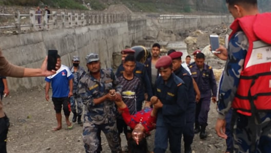 महाकाली नदीमा बगेर घाइते महिलाको नेपालगञ्जमा मृत्यु