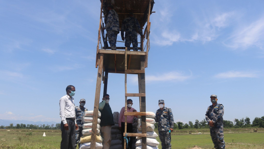 कैलालीमा हावाहुरीबाट क्षति भएका जाँचचौकी निर्माणमा सहयोग गर्ने