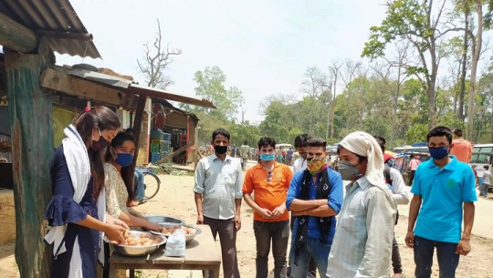 त्रिनगर नाकामा १२ सय जनालाई अण्डा वितरण
