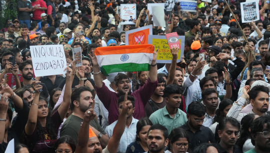 भारतमा युवा आन्दोलन चर्कियो