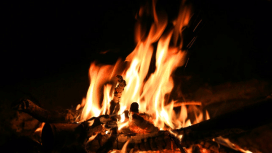 अछाममा आगो सल्किएर एक शिशु घाइते