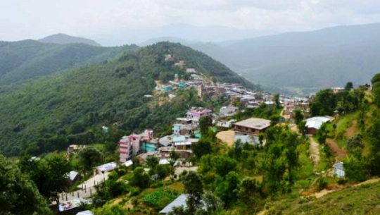 डडेल्धुरामा सोमबारदेखि अत्यावश्यक बाहेकका पसल बन्द हुने