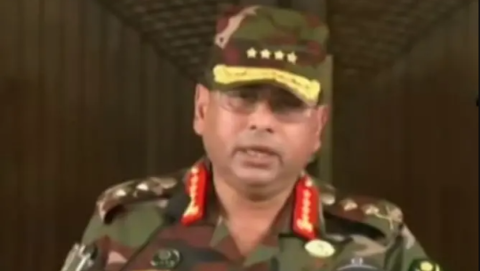 बंगलादेशका सेना प्रमुख वाकरको नेतृत्वमा अन्तरिम सरकार गठन गर्ने घोषणा