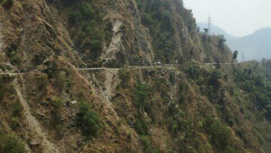 भगवानको नाम लिँदै भीमदत्त राजमार्गमा यात्रा