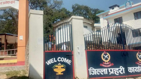 बैतडीमा बन्दुक देखाएर तर्साउने दुई जना पक्राउ