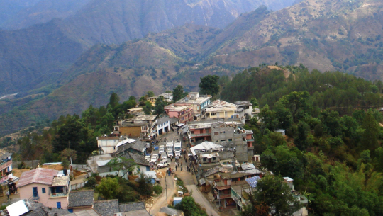 लकडाउनका बेला बैतडीमा गुणस्तरहीन सामान बिक्री