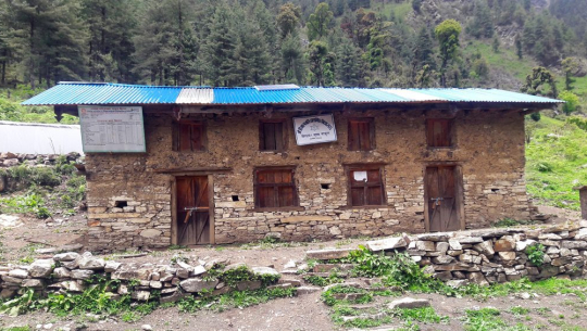 बाजुराको यस्तो मतदान केन्द्र, जहाँ ५५ जना छन् मतदाता