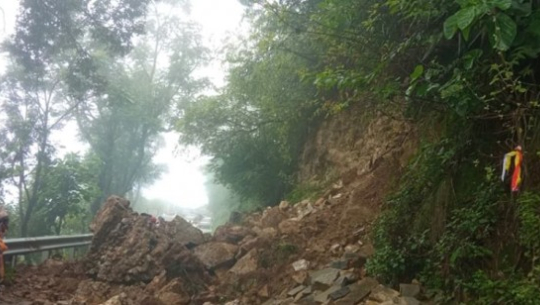 अवरुद्ध महाकाली लोकमार्ग सुचारु