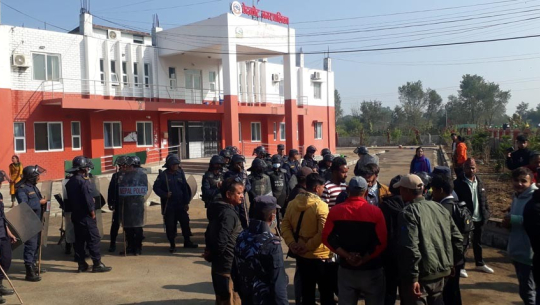 कञ्चनपुरमा चौपाया गाडिएको भेटिएपछि आन्दोलन चर्कियो