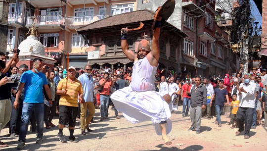 मल्लकालीन युद्धको झल्को दिने खाँ पिहाँवइगु जात्रा सम्पन्न