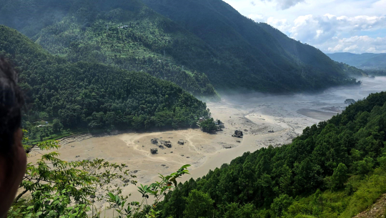 भोटेकोशी बाढीः ३८४ पर्यटक सम्पर्कविहीन
