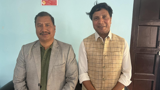 नायक दीपकराज गिरी र विप्लवबिच भेटवार्ता