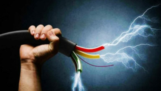 करेन्ट लागेर बझाङका एक पुरुषको मृत्यु