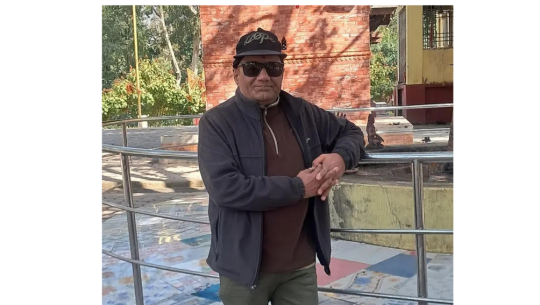 धनगढी-१ एलएन चोकका  ठक्कर बमले गरे कपडा सहयोग