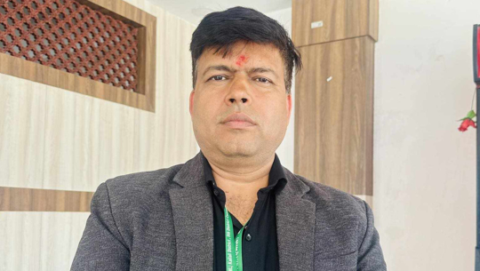 कैलाली–५ मा एमालेका यज्ञराज ढुंगाना: जिल्ला नेतृत्वदेखि संघीय संसद् लक्ष्यसम्म