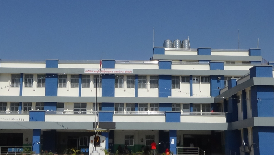 धनगढीको प्रादेशिक आयुर्वेद चिकित्सालयमा उपचार गर्नेको संख्या बढ्यो