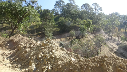 कैलालीमा शक्तिको आडमा प्रक्रिया मिचेर सडक निर्माण