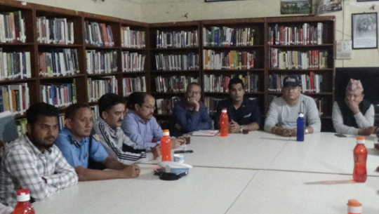 मोहनापुल–अत्तरिया ६ लेन सडक योजना कार्यालय र धनगढीका व्यापारी बिच छलफल