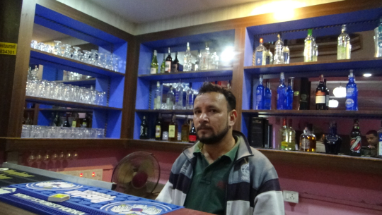 मासिक पौने दुई लाखको जागीर छोडेर रेष्टुरेन्ट सञ्चालन