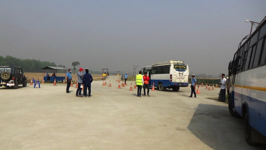 धनगढीमा सवारीको ‘ट्रायल’ दिँदा राजश्व बाहेक थप १ हजार तिर्नुपरेपछि...