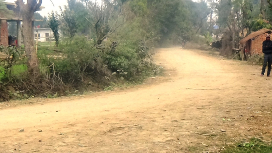 धनगढीमा प्रदेश सरकारले कार्यान्वयन गरेको सडक ग्रावेलमा आर्थिक चलखेल