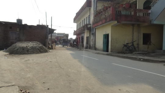 धनगढीका साँघुरा सडकले आवातजावतमा सास्ती