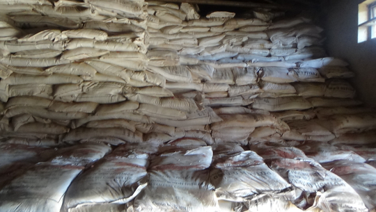 कोरोना कहरले बर्षे सिजनमा रासायनिक मलकाे अभाव हुनसक्ने भन्दै किसान चिन्तत