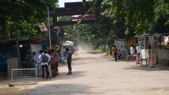 चुनाव बिथोल्न सुदूरपश्चिमका सीमा नाकाबाट हतियार भित्रिने त्रास