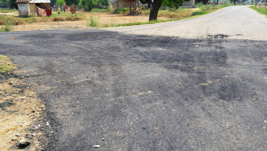 धनगढीमा सडक मर्मतमा लापरबाही