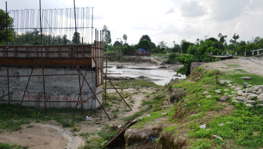 कैलालीमा साढे १२ करोडका दुई पुल निर्माणको काम अलपत्र, ठेकेदार बेपत्ता